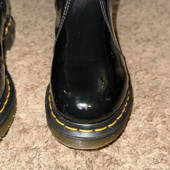 Dr. Martens 2976 patent leather Chelsea boot - Picture 7 of 13
